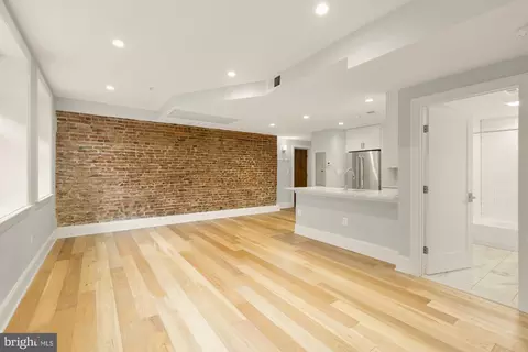 Living - 819 D St NE #3, Washington, DC 20002 photo 4 of 6