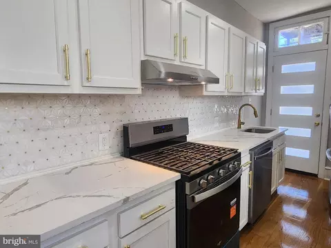 Kitchen - 715 15th St SE, Washington, DC 20003 photo 4 of 5
