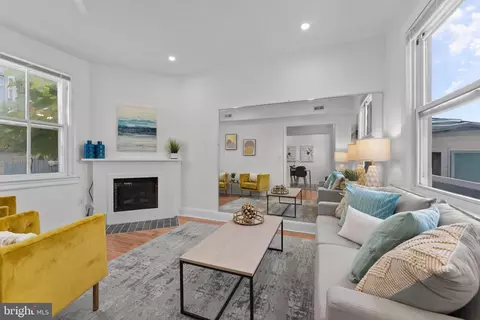 3537 6th St NW, Washington, DC 20010