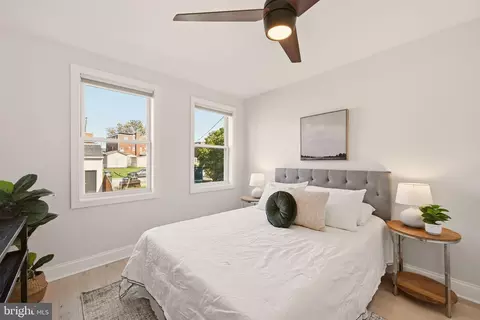 Bedroom - 686 Oglethorpe St NE, Washington, DC 20011 photo 3 of 4