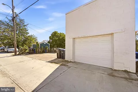 Exterior - 686 Oglethorpe St NE, Washington, DC 20011 photo 8 of 8
