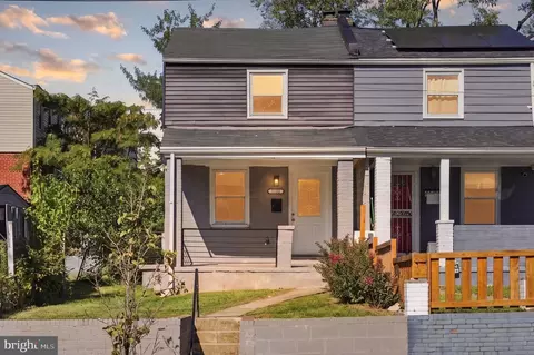 5102 Hayes St NE, Washington, DC 20019