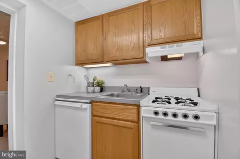 Kitchen - 2446 39th St NW, Washington, DC 20007 photo 4 of 4