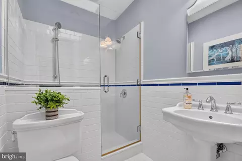 Bath - 2446 39th St NW, Washington, DC 20007 photo 2 of 4