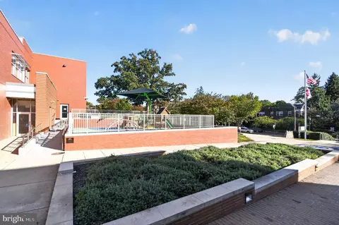 Exterior - 2446 39th St NW, Washington, DC 20007 photo 6 of 8