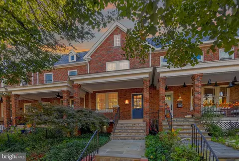 2446 39th St NW, Washington, DC 20007