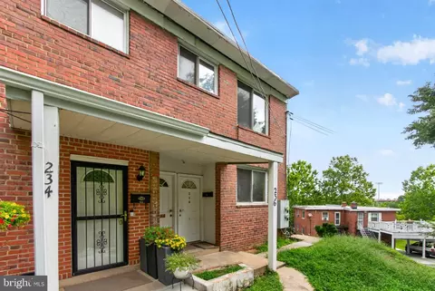 236 Varnum St NE, Washington, DC 20011