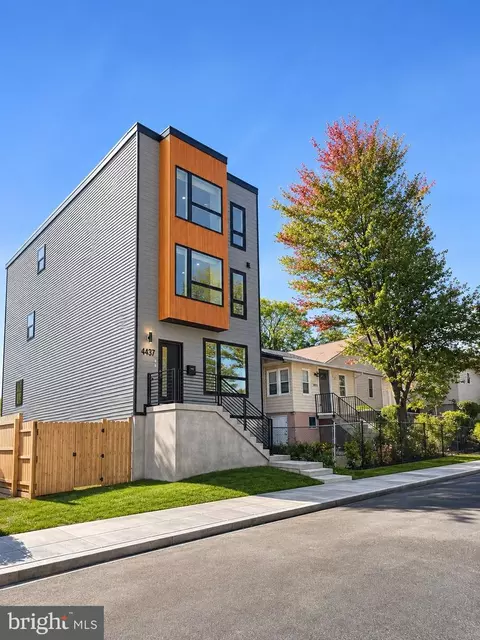 4437 A St SE, Washington, DC 20019