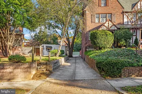 Exterior - 1533 Foxhall Rd NW, Washington, DC 20007 photo 11 of 14