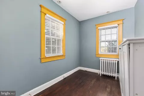 Bedroom - 1533 Foxhall Rd NW, Washington, DC 20007 photo 1 of 6