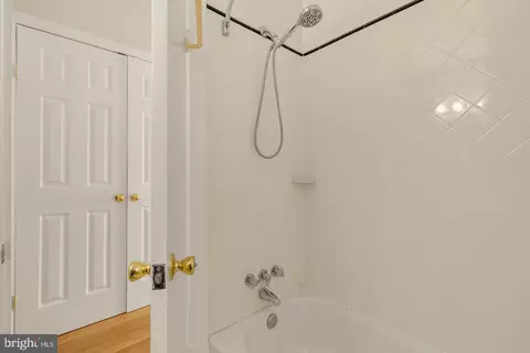 Bath - 111 C St SE, Washington, DC 20003 photo 2 of 9