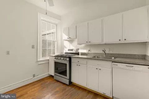 Kitchen - 111 C St SE, Washington, DC 20003 photo 3 of 8