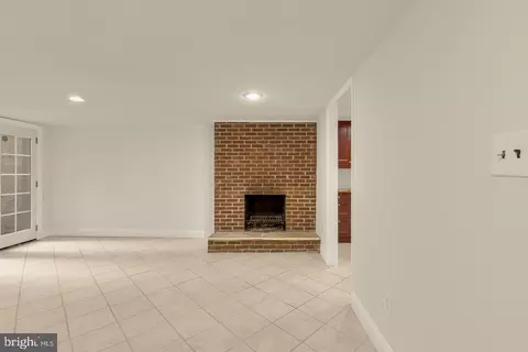 Living - 111 C St SE, Washington, DC 20003 photo 11 of 13