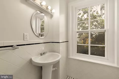 Bath - 111 C St SE, Washington, DC 20003 photo 7 of 9