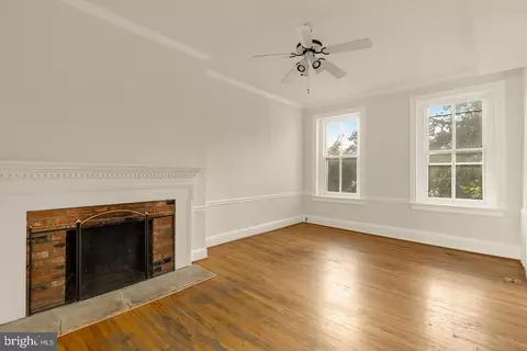 Living - 111 C St SE, Washington, DC 20003 photo 5 of 13