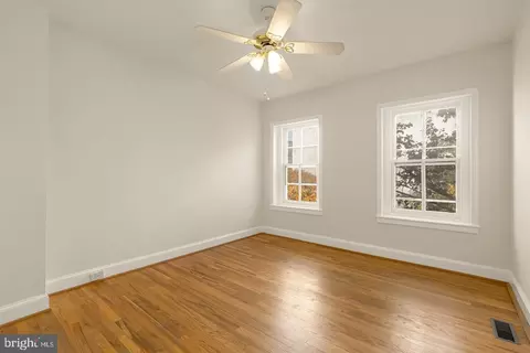Bedroom - 111 C St SE, Washington, DC 20003 photo 5 of 8