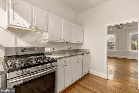 Kitchen - 111 C St SE, Washington, DC 20003 photo 5 of 8