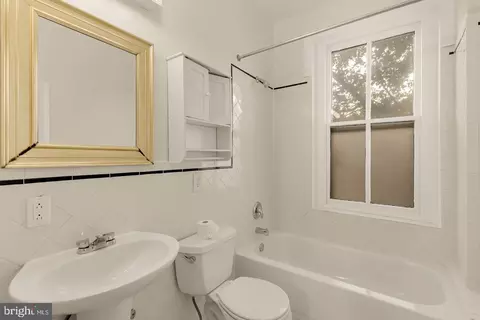Bath - 111 C St SE, Washington, DC 20003 photo 5 of 9