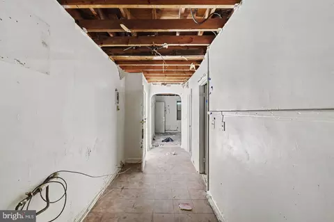 Entry Way - 835 19th St NE, Washington, DC 20002 photo 9 of 9