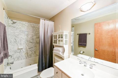 2363 Champlain St NW #6, Washington, DC 20009 photo 11