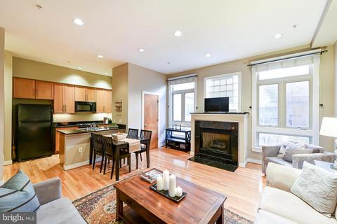 2363 Champlain St NW #6, Washington, DC 20009 photo 2
