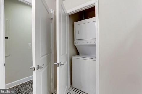 401 13th St NE #PH5, Washington, DC 20002 photo 25