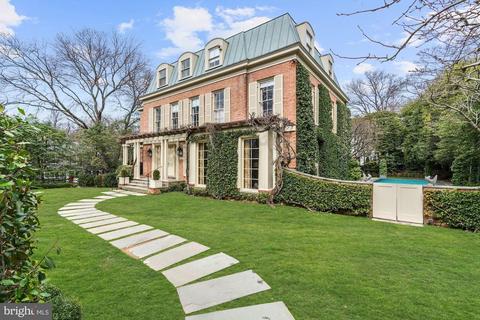 4635 Ashby St NW, Washington, DC 20007 photo 1