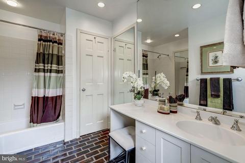 4635 Ashby St NW, Washington, DC 20007 photo 27
