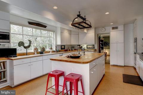 4635 Ashby St NW, Washington, DC 20007 photo 15