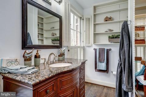 4635 Ashby St NW, Washington, DC 20007 photo 23