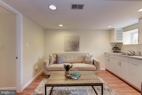 157 V St NE, Washington, DC 20002 photo 25