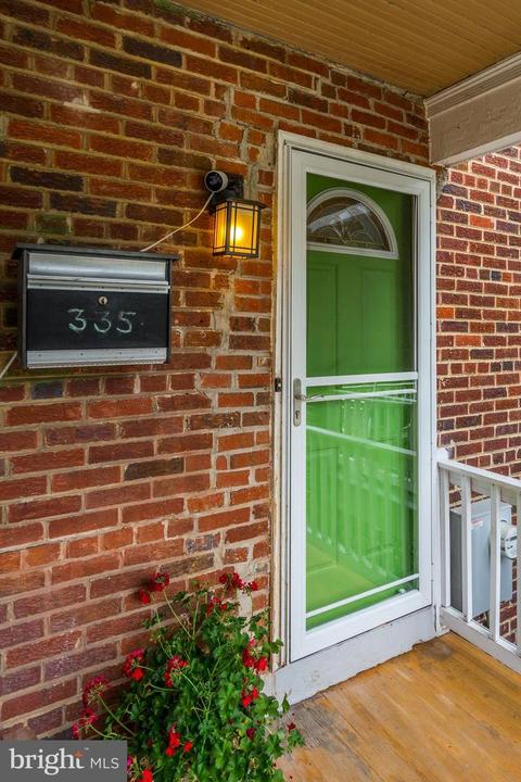335 18th Pl NE, Washington, DC 20002 photo 1