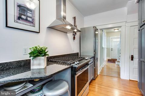1414 Foxhall Rd NW, Washington, DC 20007 photo 11