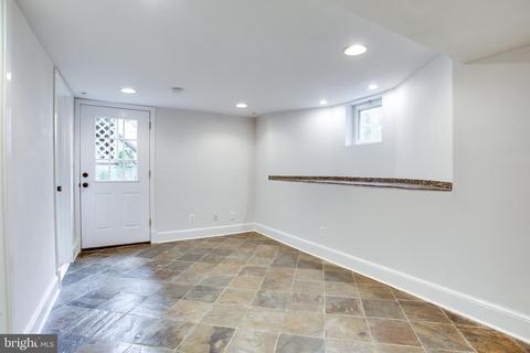 1414 Foxhall Rd NW, Washington, DC 20007 photo 21