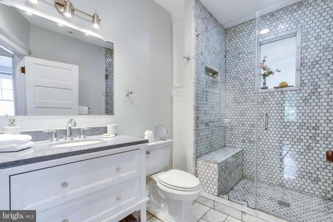 1414 Foxhall Rd NW, Washington, DC 20007 photo 18