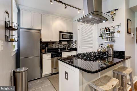 610 3rd St SE #11, Washington, DC 20003 photo 5