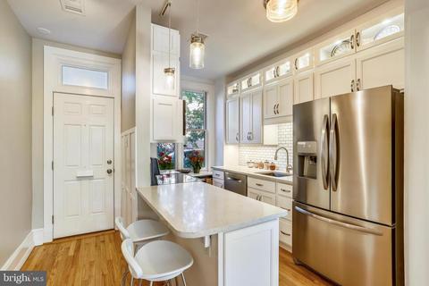 744 9th St SE, Washington, DC 20003 photo 7
