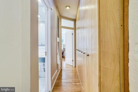 744 9th St SE, Washington, DC 20003 photo 22