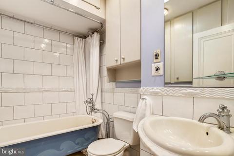 744 9th St SE, Washington, DC 20003 photo 21