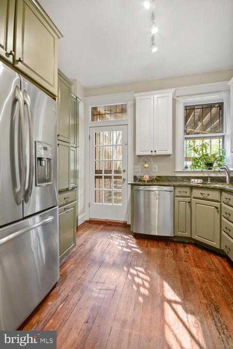 18 14th St NE, Washington, DC 20002 photo 9