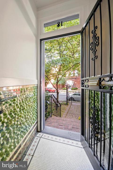 18 14th St NE, Washington, DC 20002 photo 2