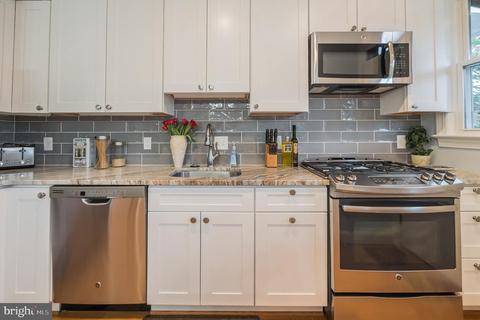 328 17th St NE, Washington, DC 20002 photo 12