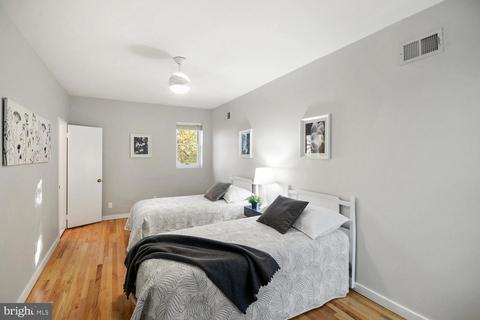 1243 D St NE, Washington, DC 20002 photo 22