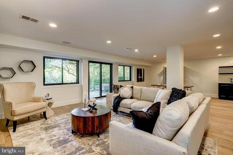 2234 49th St NW, Washington, DC 20007 photo 35