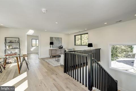 2234 49th St NW, Washington, DC 20007 photo 27