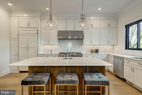 2234 49th St NW, Washington, DC 20007 photo 7