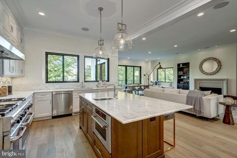 2234 49th St NW, Washington, DC 20007 photo 8