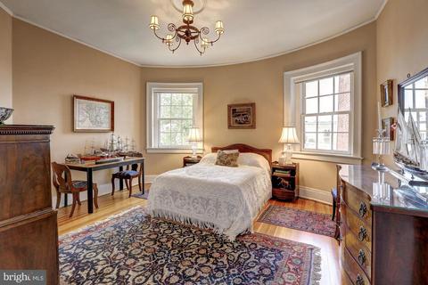 2110 Bancroft Pl NW, Washington, DC 20008 photo 16