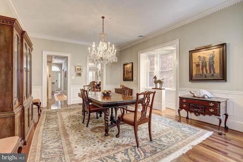 2110 Bancroft Pl NW, Washington, DC 20008 photo 9