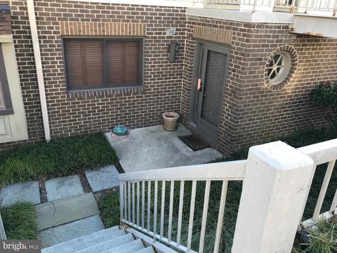 84 Hawthorne Ct NE #84, Washington, DC 20017 photo 1